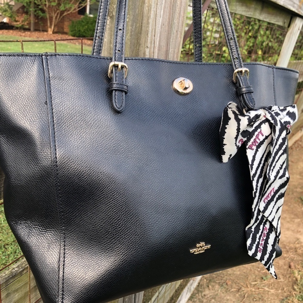 37142 Coach Black Turnlock Tote Purse Leather Bag - Picture 3 of 7
